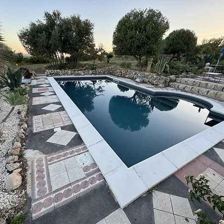 Villa La Cava Del Val Di Noto Con Piscina Privata Avola